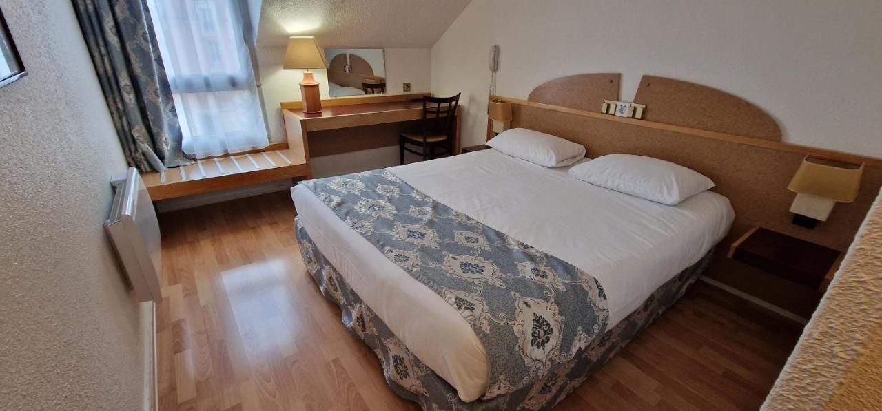 Kyriad Direct Arpajon Exteriör bild